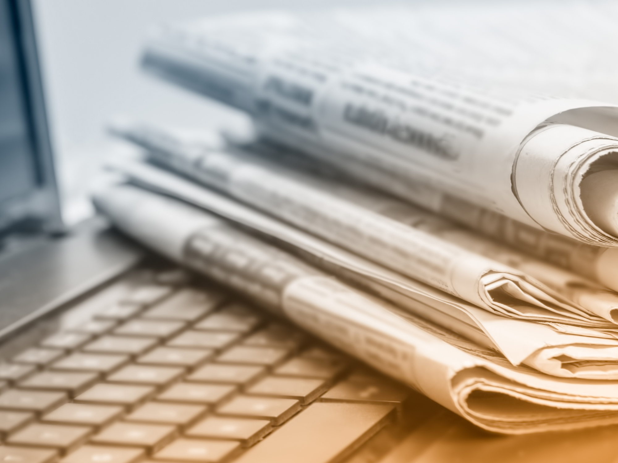 Reporter na wojnie. Nowe dylematy zawodu dziennikarskiego w obliczu konfliktów zbrojnych
